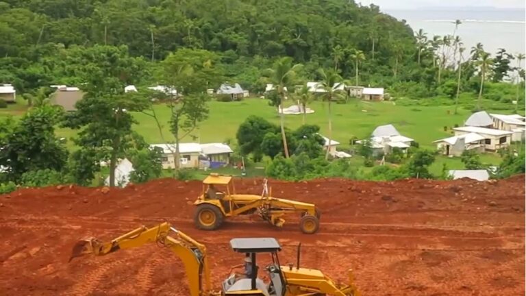 Site preparation for the new school / cyclone-refuge on higher ground above Ciqomi.